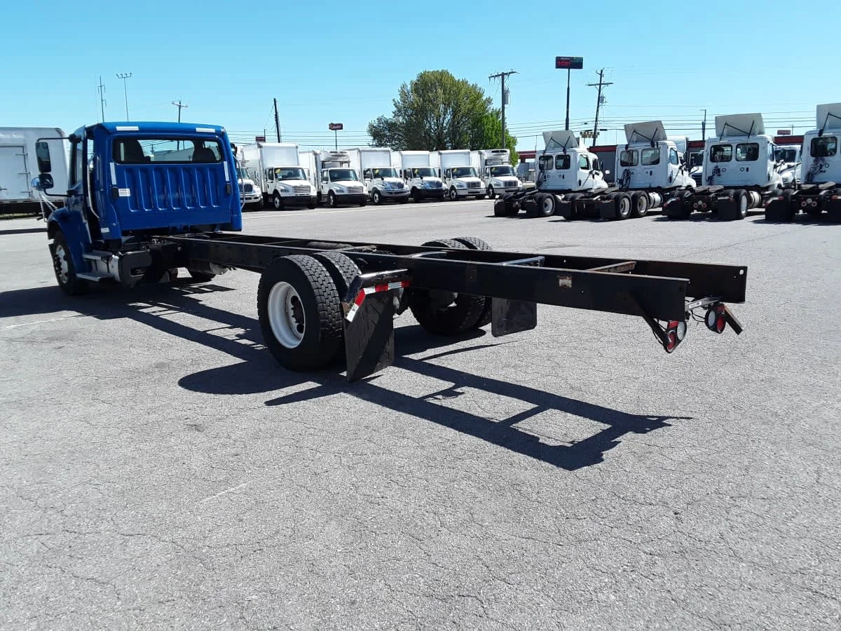 2020 Freightliner M2 106 in La Vergne, TN — photo 6