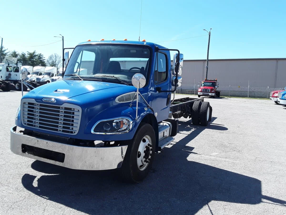 2020 Freightliner M2 106