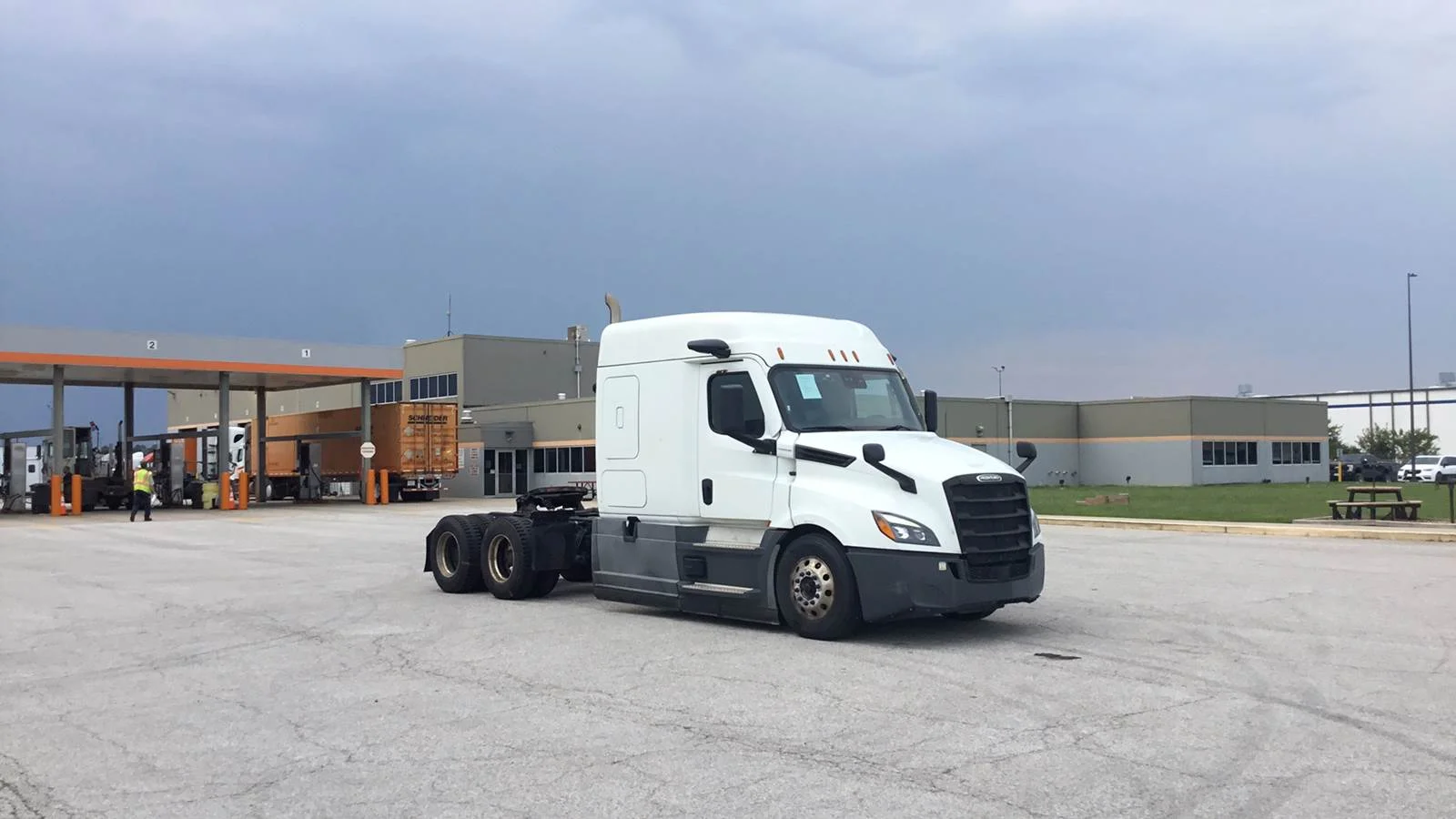 2022 Freightliner Cascadia in Edwardsville, IL