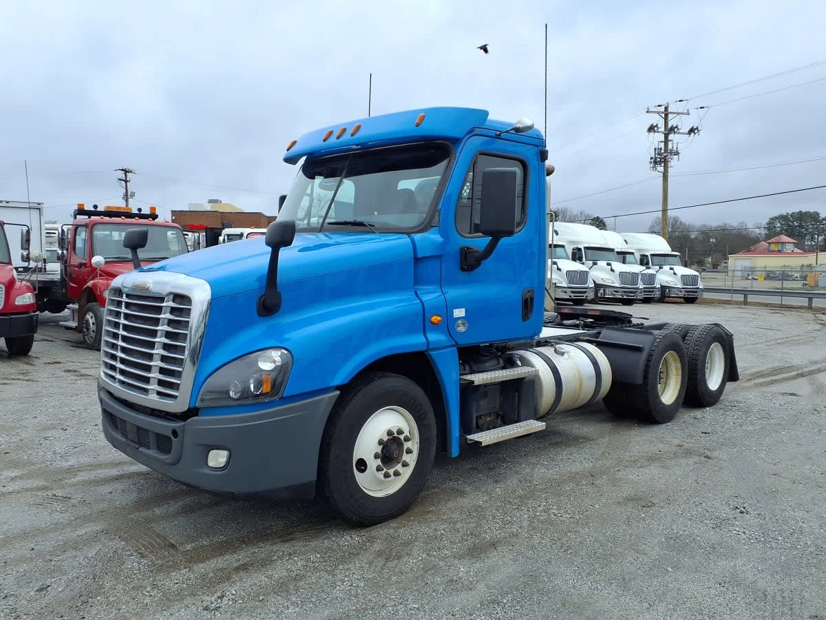 2020 Freightliner Cascadia in Greenville, SC
