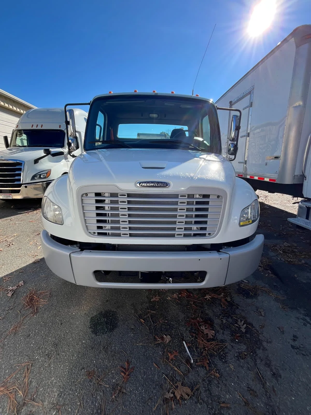 2021 Freightliner M2 106 - image 2
