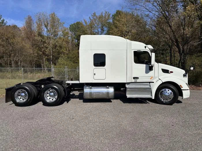 2022 Peterbilt 579 in Nashville, TN — photo 11