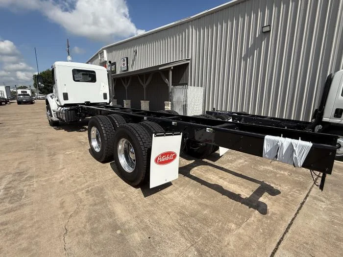 2026 Peterbilt 548 - image 7