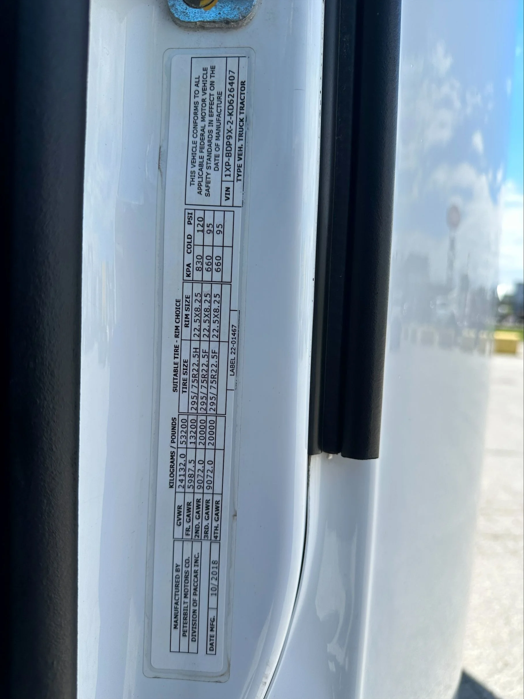2019 Peterbilt 579 in Portland, OR — photo 14