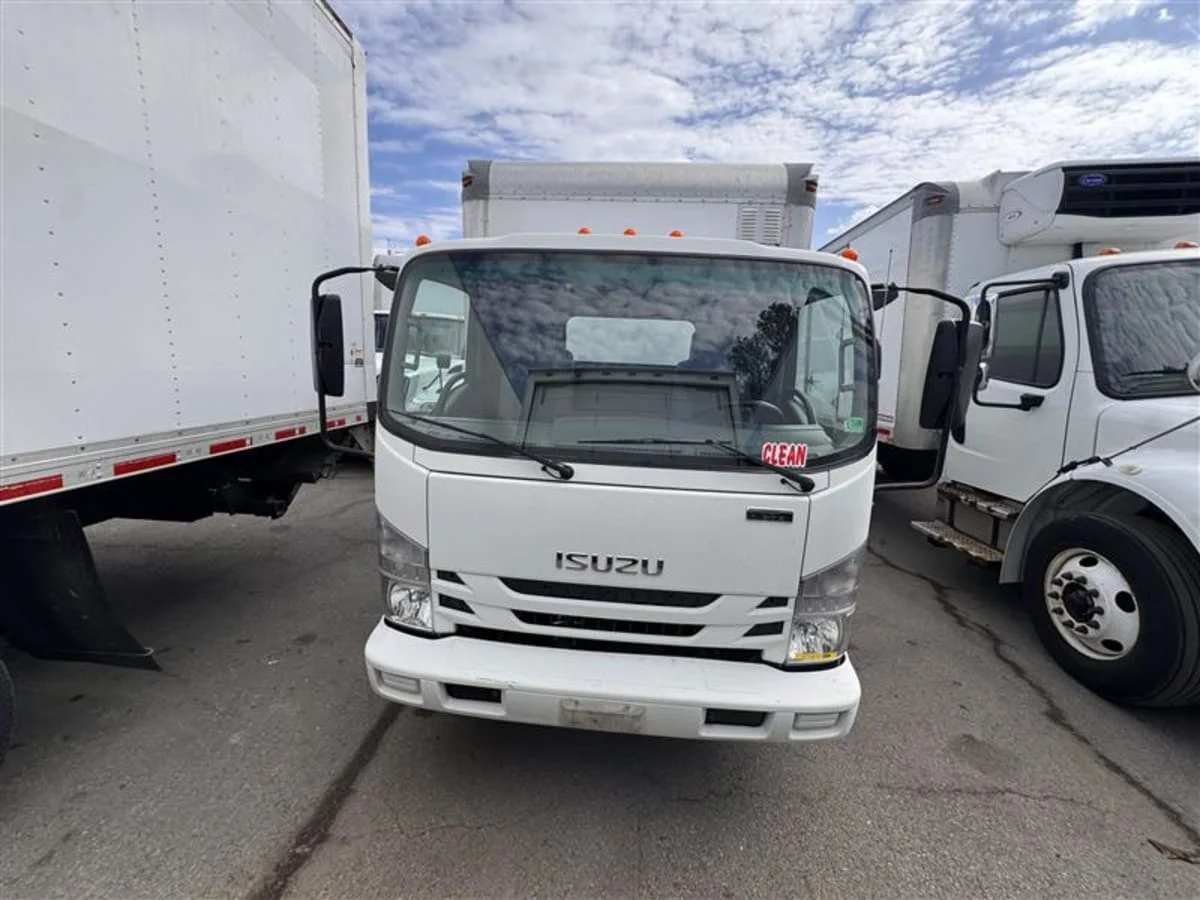 2020 Isuzu NPR - image 2