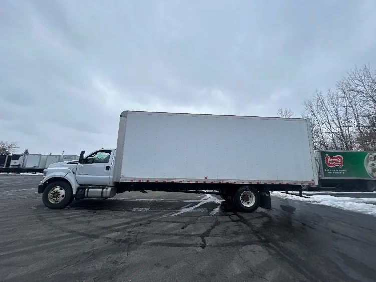 2019 Ford F-750 in Oakwood Village, OH — photo 4