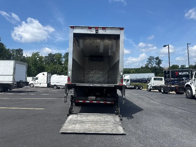 2019 Freightliner eM2 in Jessup, MD — photo 8