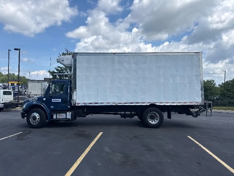 2019 Freightliner eM2 in Jessup, MD — photo 4