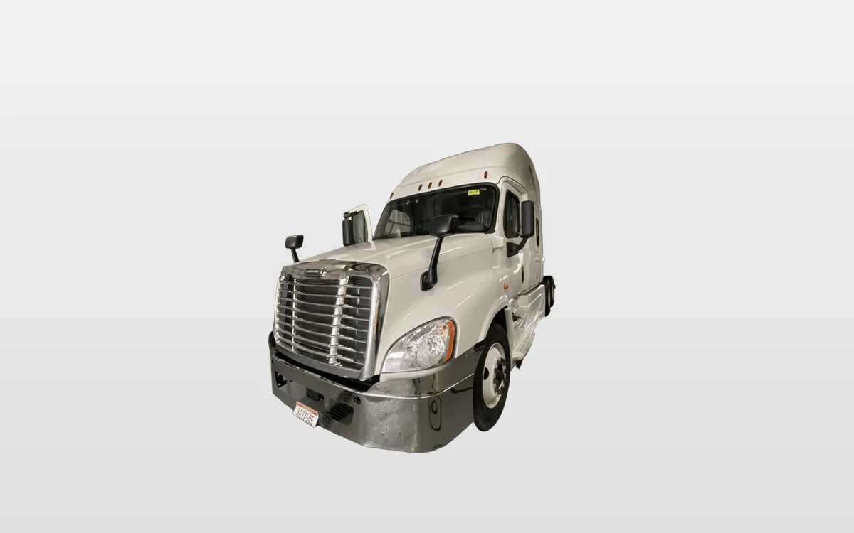 2019 Freightliner Cascadia - image 1