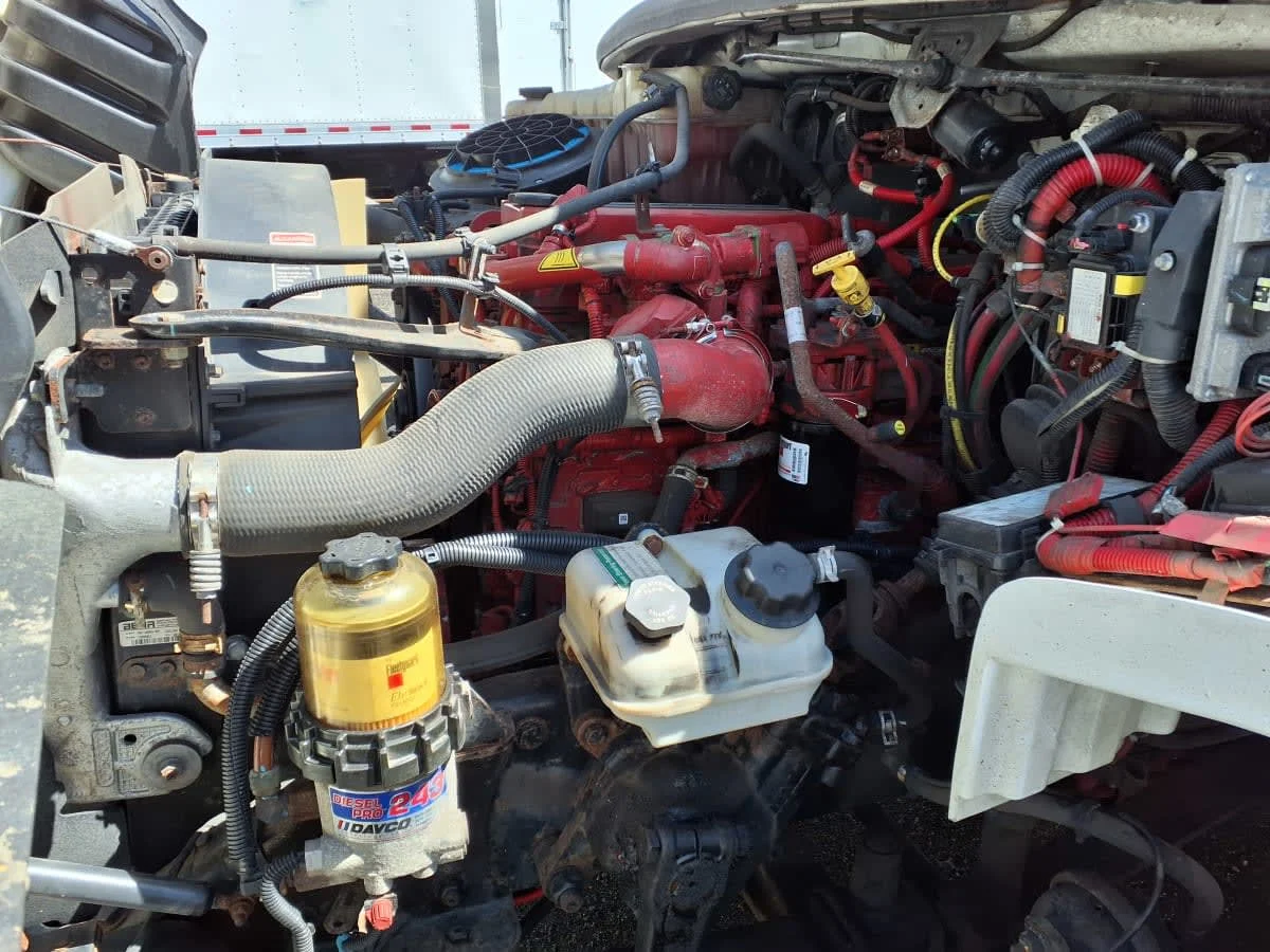 2017 Freightliner M2 106 - image 15