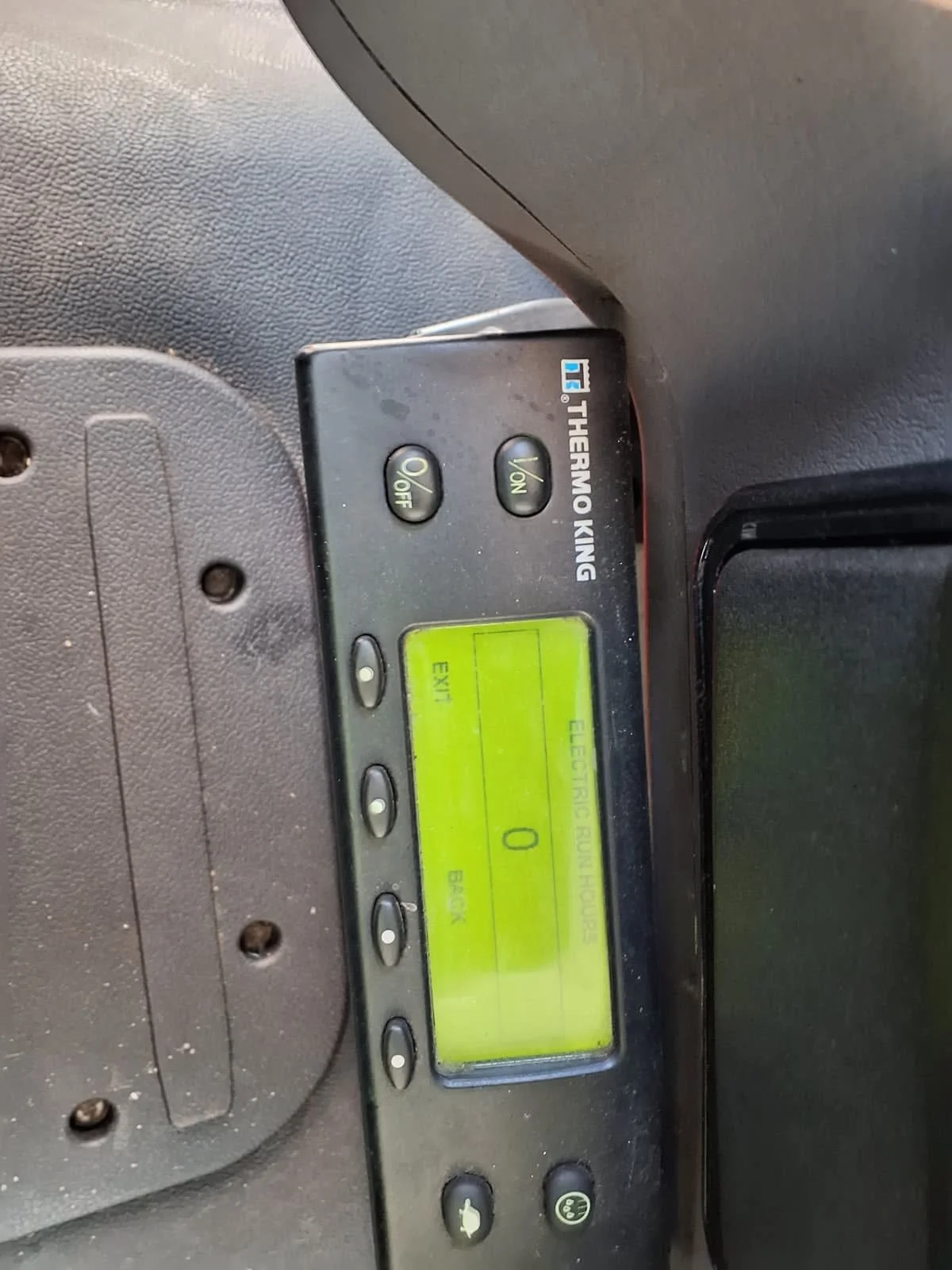 2017 Freightliner M2 106 - image 11