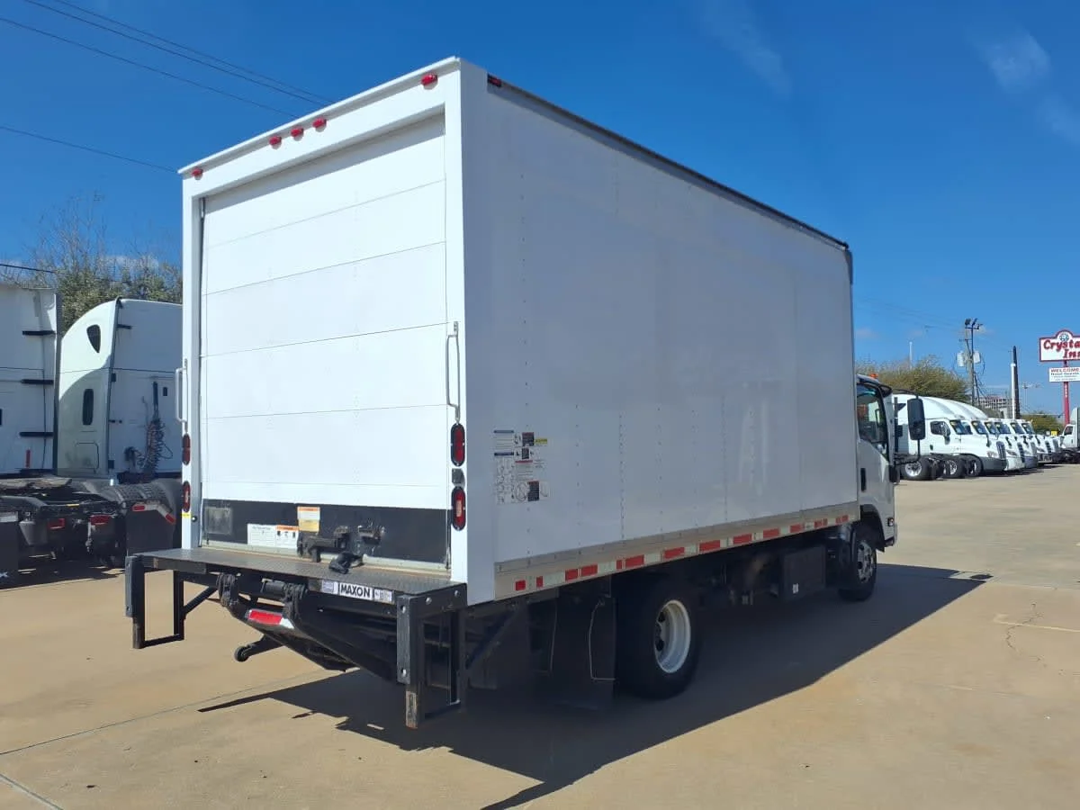 2019 Isuzu NPR - image 4