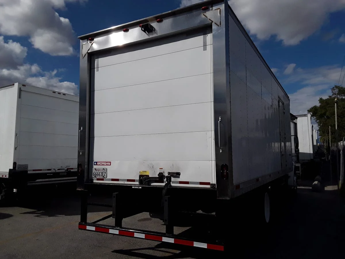 2018 Freightliner M2 106 in Montebello, CA — photo 4