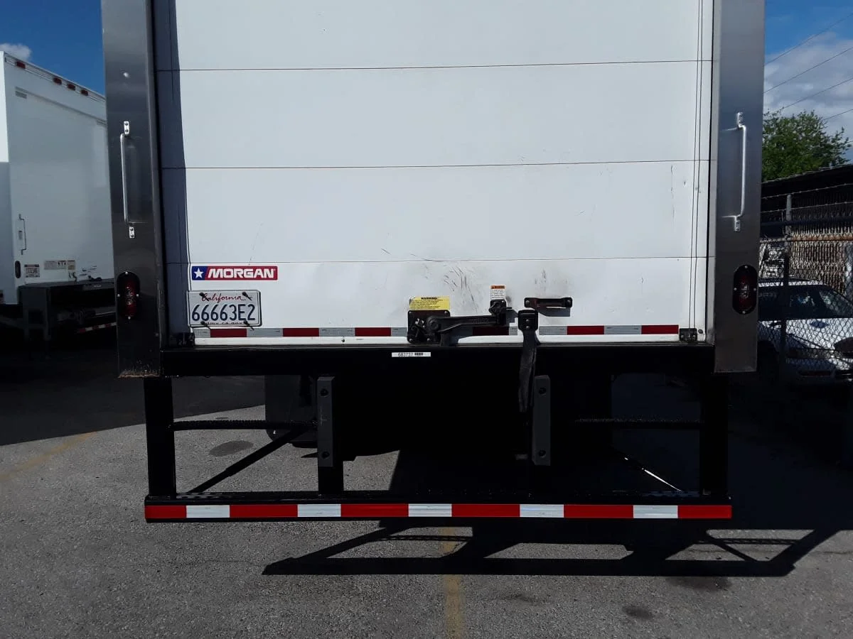 2018 Freightliner M2 106 in Montebello, CA — photo 11