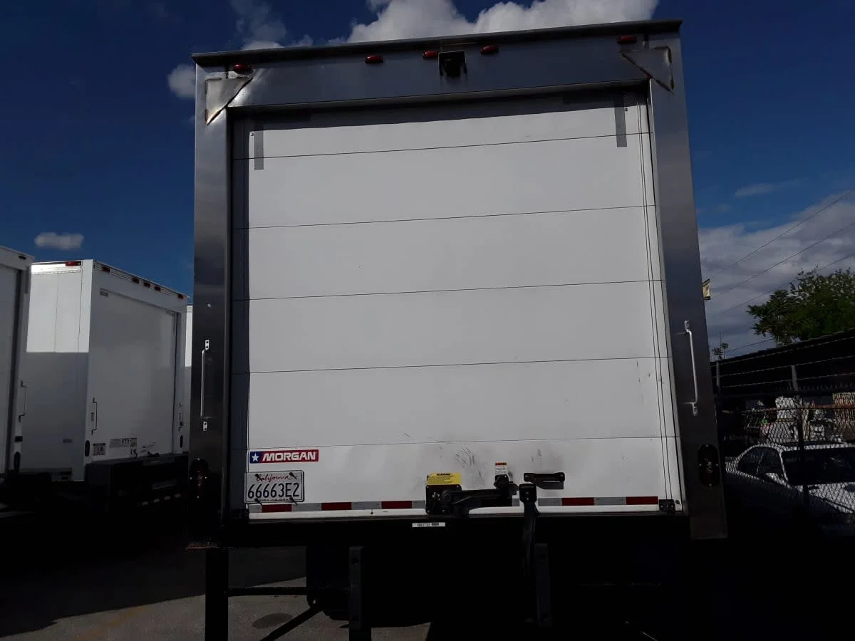 2018 Freightliner M2 106 in Montebello, CA — photo 5
