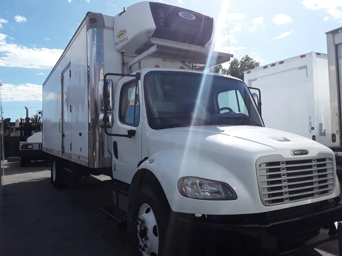 2018 Freightliner M2 106 in Montebello, CA — photo 3