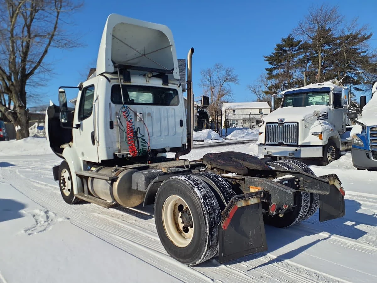 2019 Freightliner M2 112 - image 6