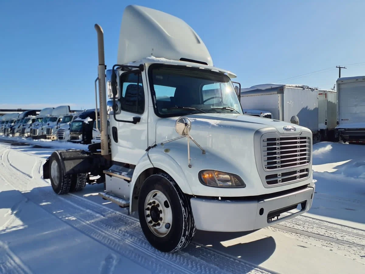 2019 Freightliner M2 112 - image 3