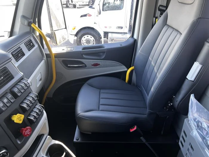 2026 Peterbilt 567 - image 26