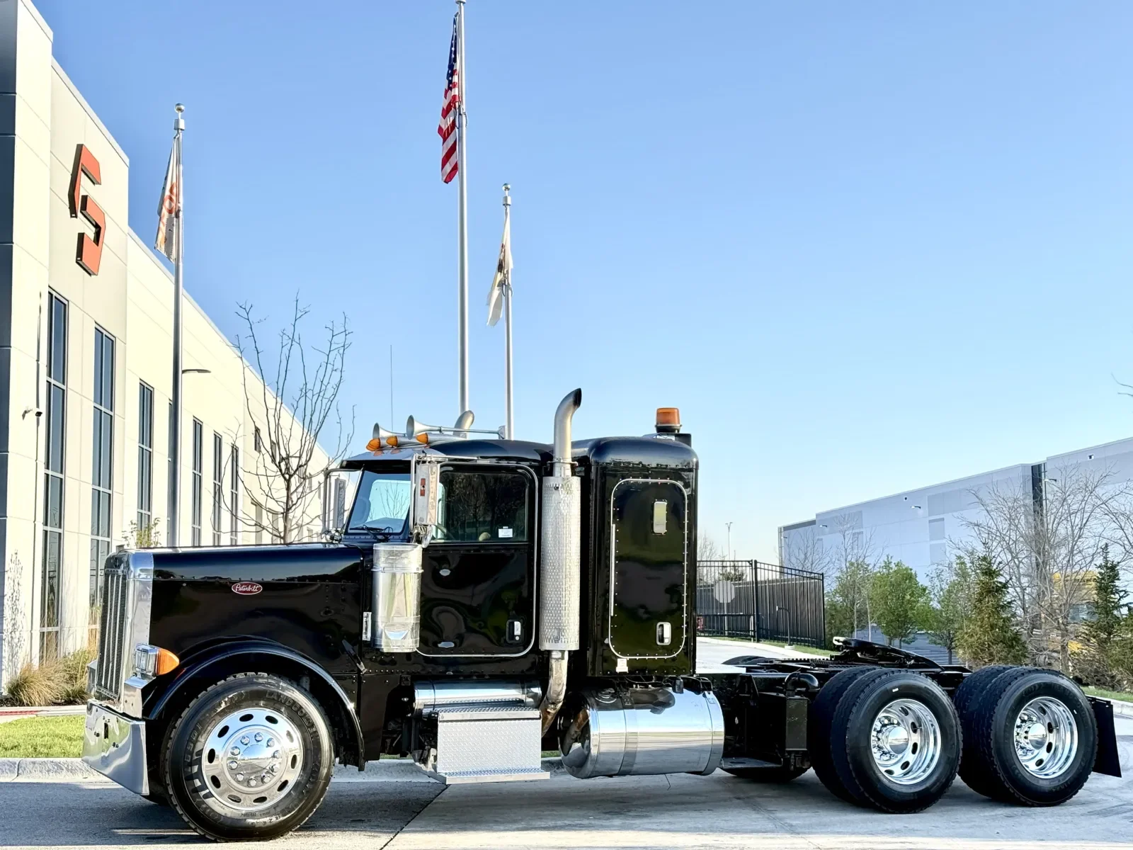 2007 Peterbilt 379 in New Lenox, IL