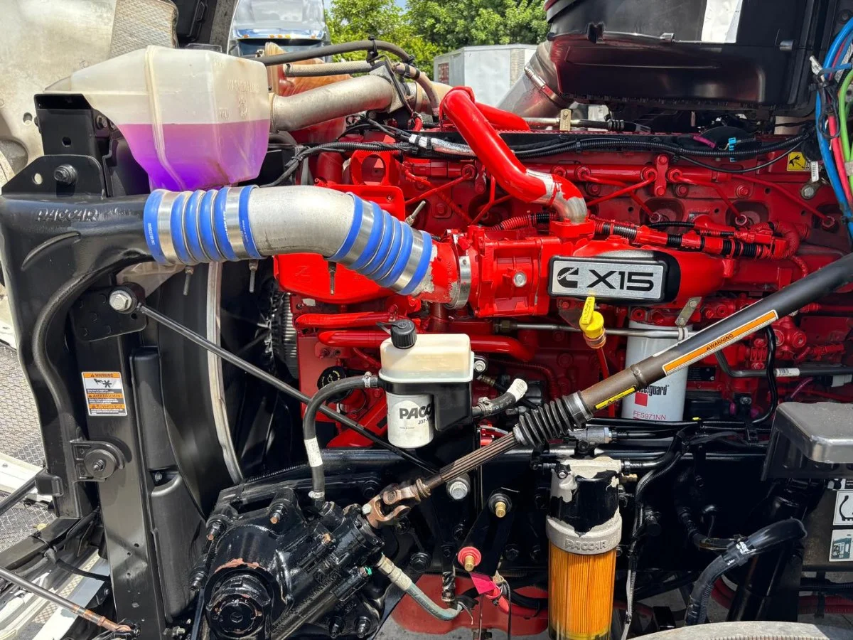 2022 Kenworth T680 in Doral, FL — photo 7