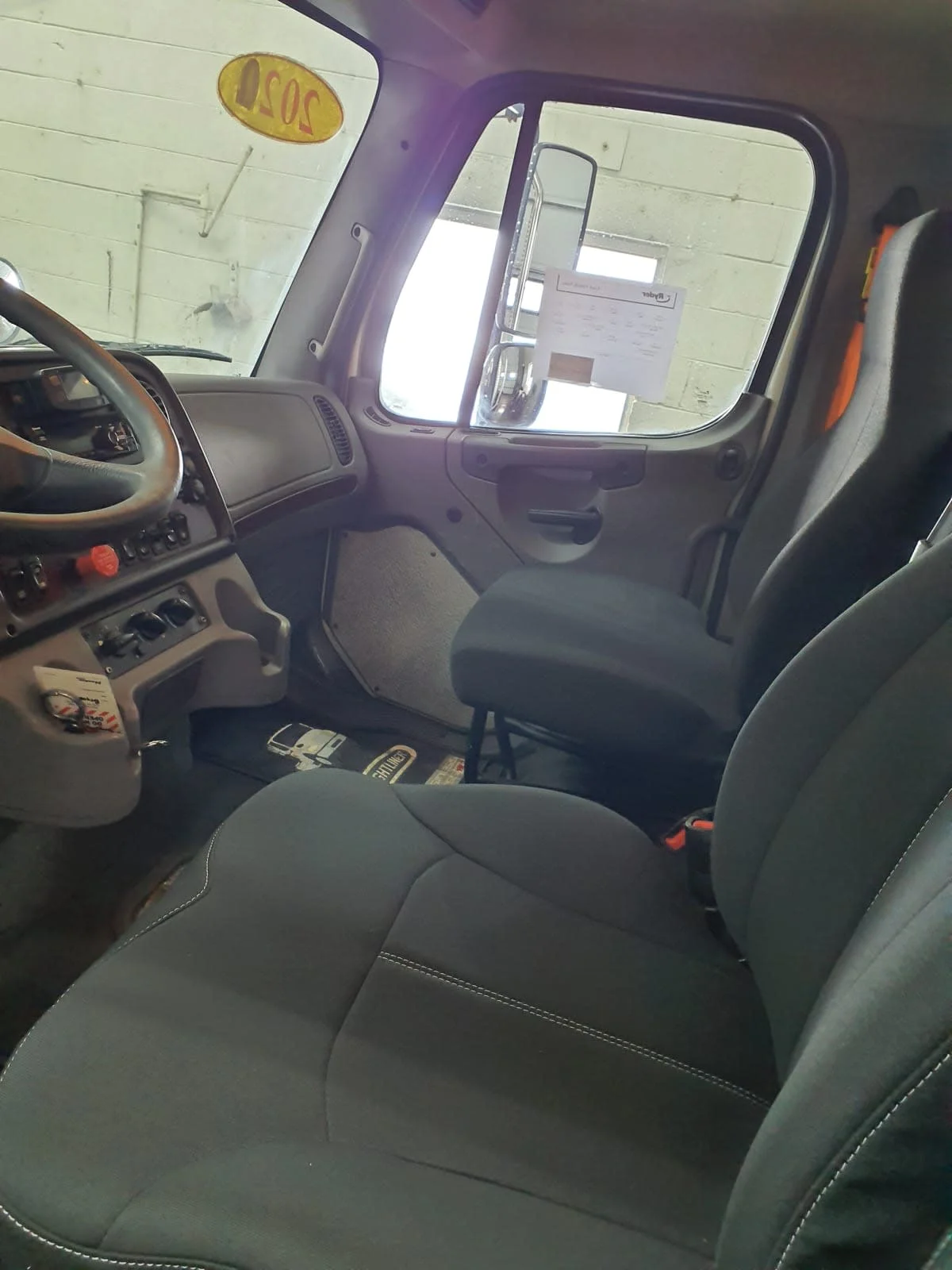 2022 Freightliner M2 106 - image 7