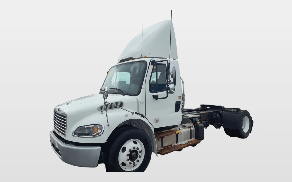 2022 Freightliner M2 106 - image 1