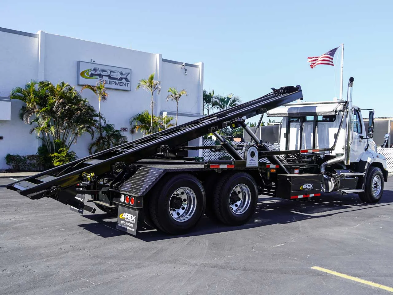 2025 Peterbilt 548 — photo 3