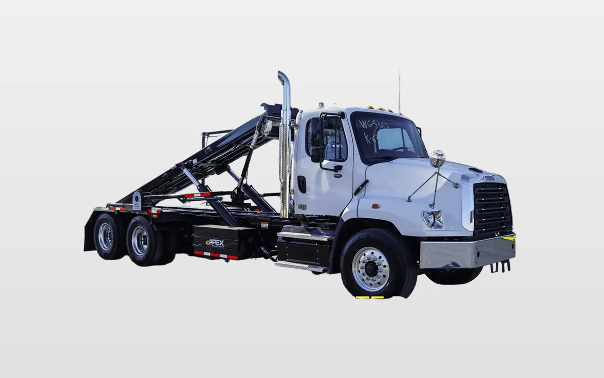 2025 Peterbilt - image 1
