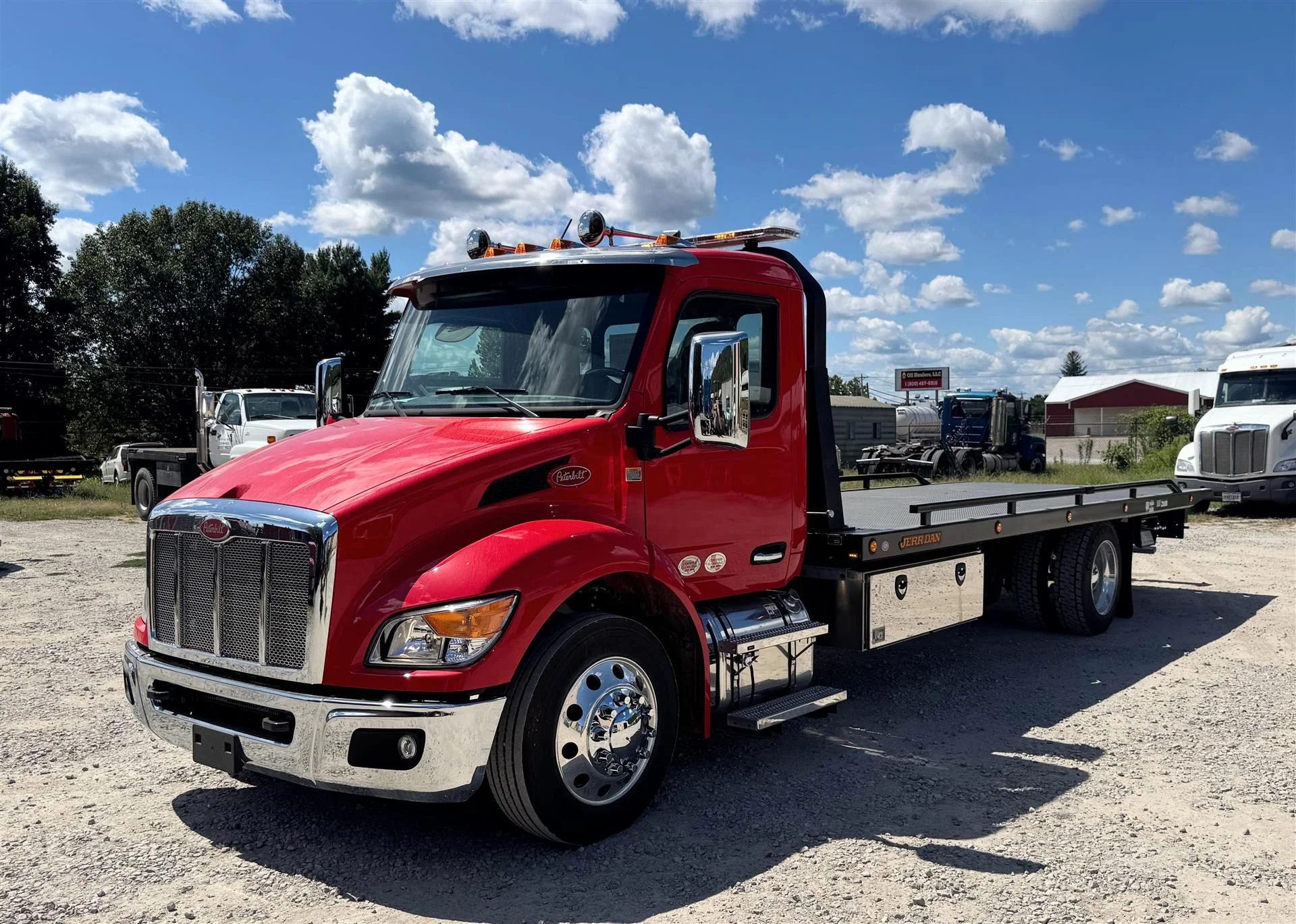 2025 Peterbilt 536 in London, OH — photo 2