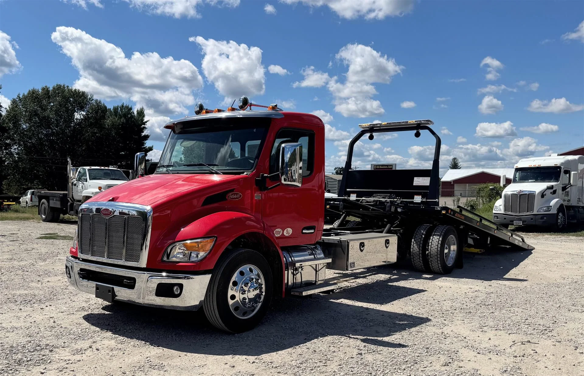 2025 Peterbilt 536 in London, OH — photo 6
