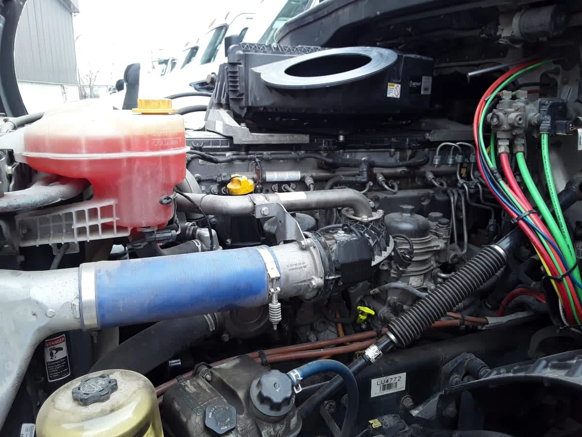 2020 Freightliner Cascadia - image 11