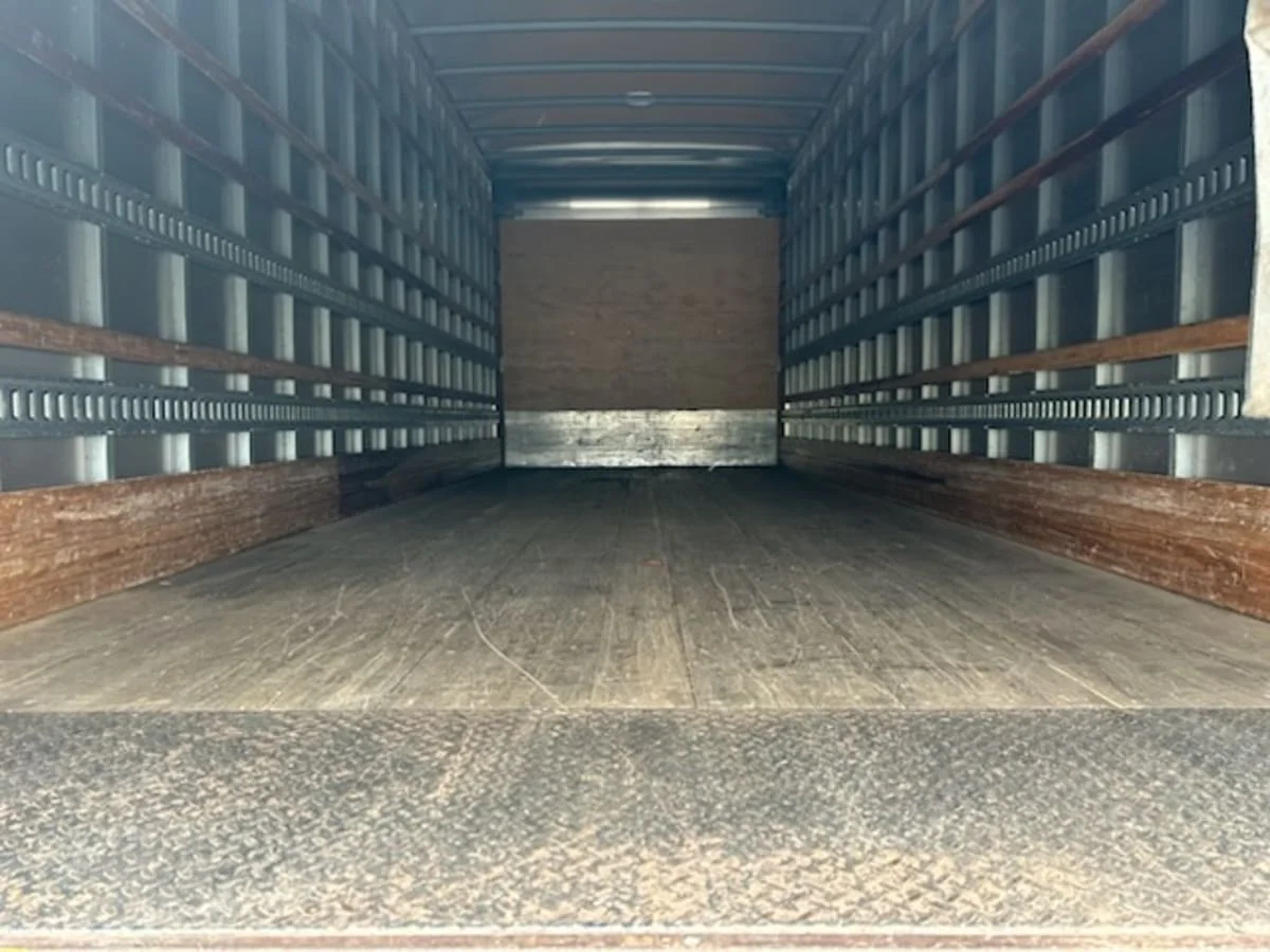 2019 Freightliner M2 106 - image 8