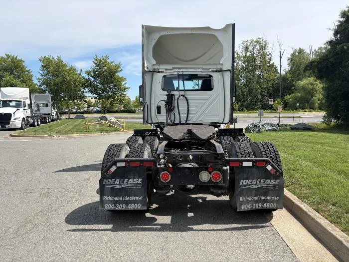 2020 International LT — photo 7