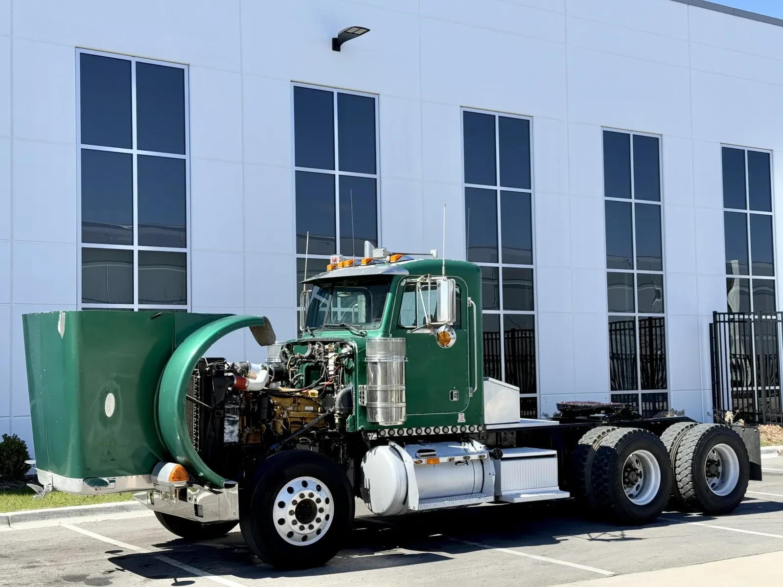 1998 Peterbilt in New Lenox, IL — photo 10