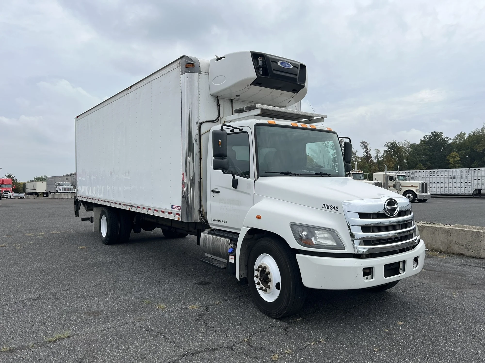 2018 Hino 338 in New Castle, DE — photo 3