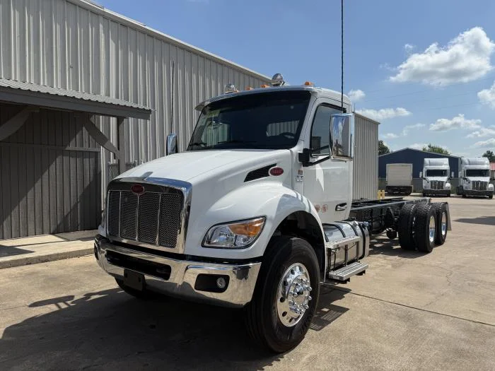 2026 Peterbilt 548 - image 13