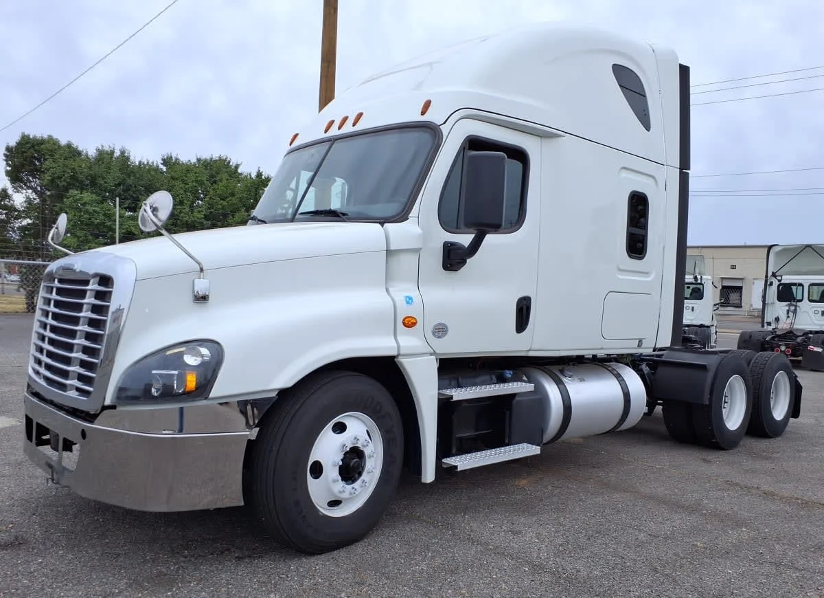 2020 Freightliner Cascadia in Memphis, TN