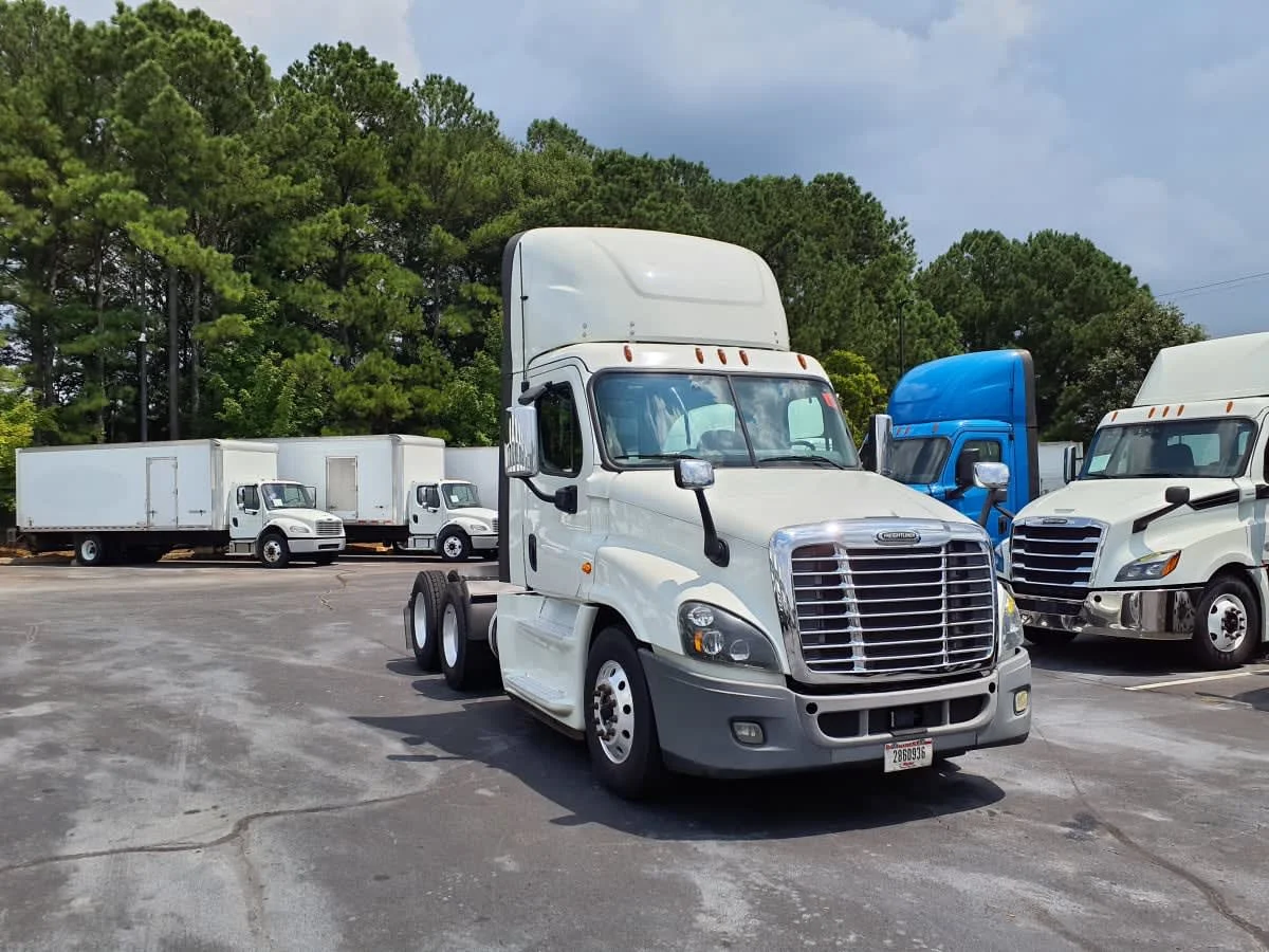 2019 Freightliner Cascadia in Atlanta, GA