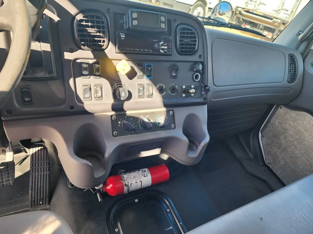 2020 Freightliner M2 106 in Greensboro, NC — photo 9