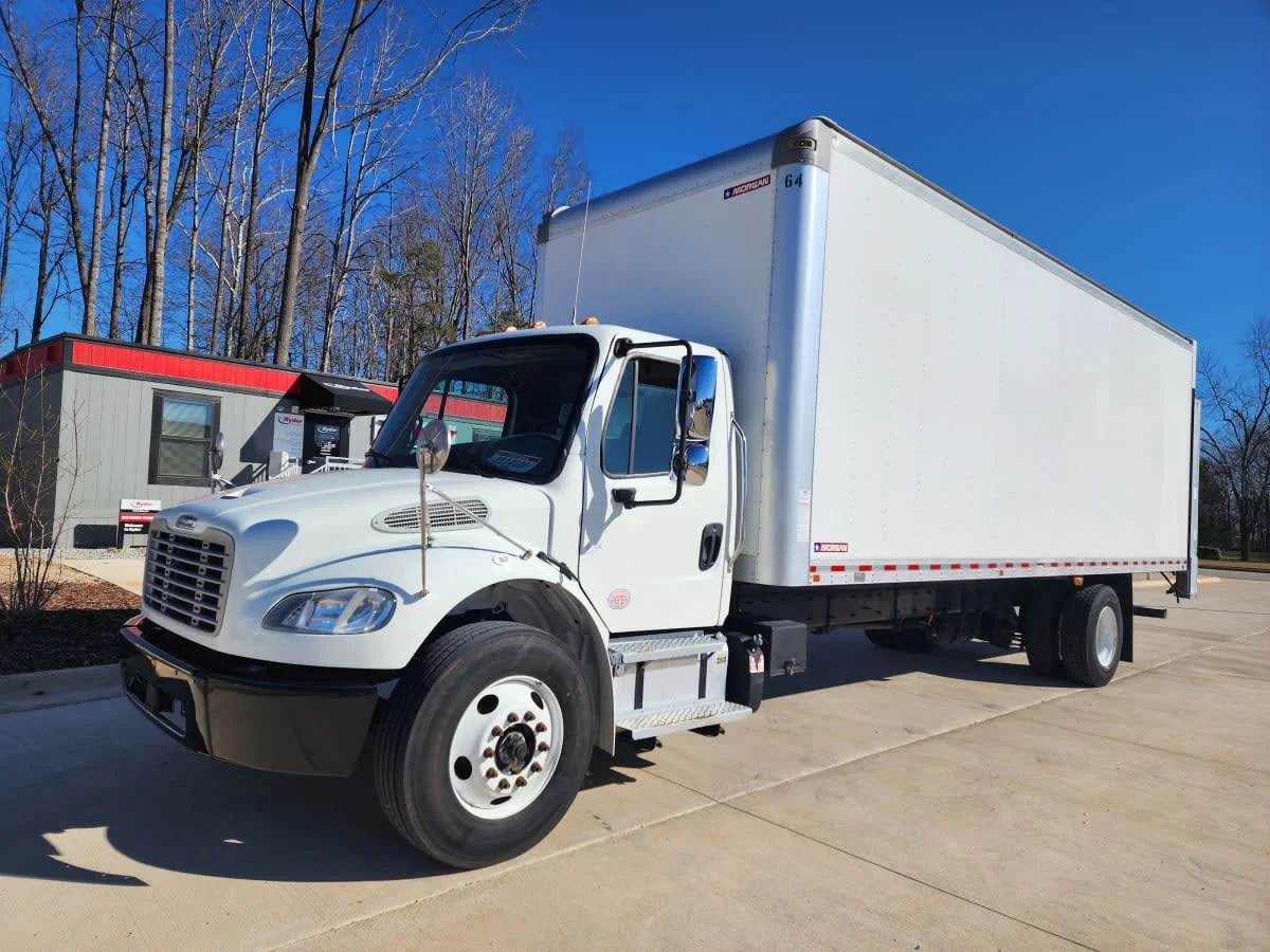 2020 Freightliner M2 106
