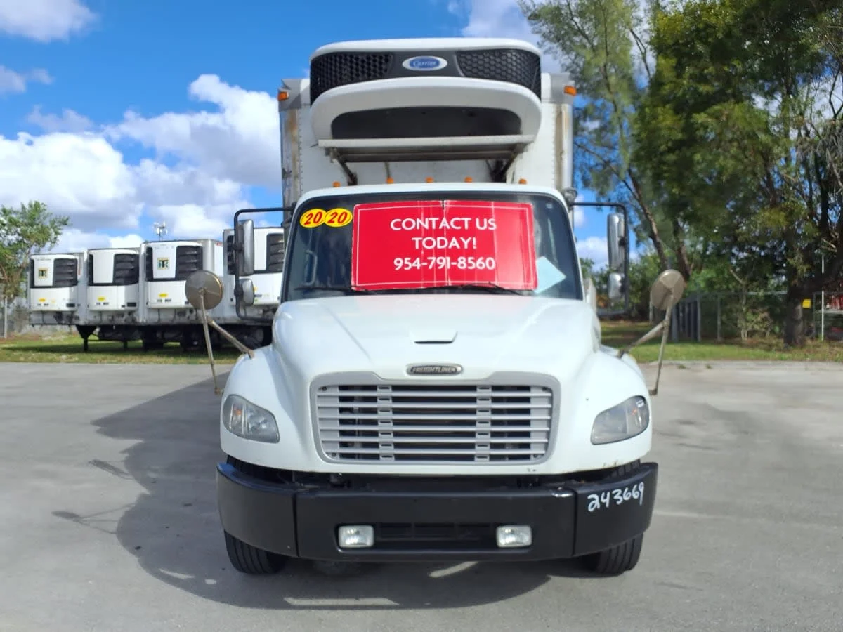 2020 Freightliner M2 106 in Davie, FL — photo 2