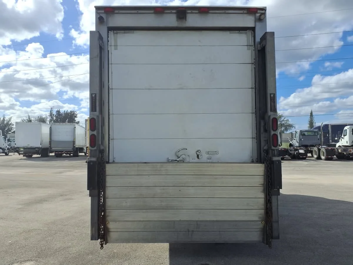 2020 Freightliner M2 106 in Davie, FL — photo 5