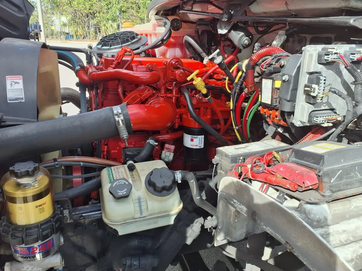 2020 Freightliner M2 106 in Davie, FL — photo 10