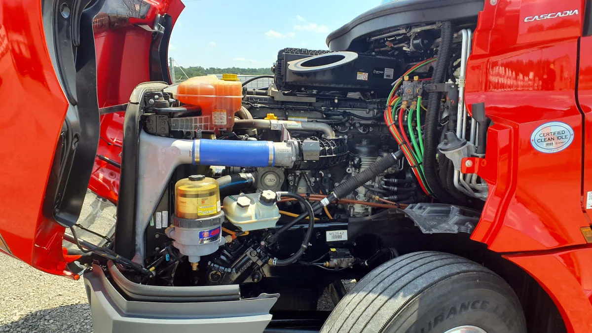 2021 Freightliner Cascadia in Birmingham, AL — photo 9