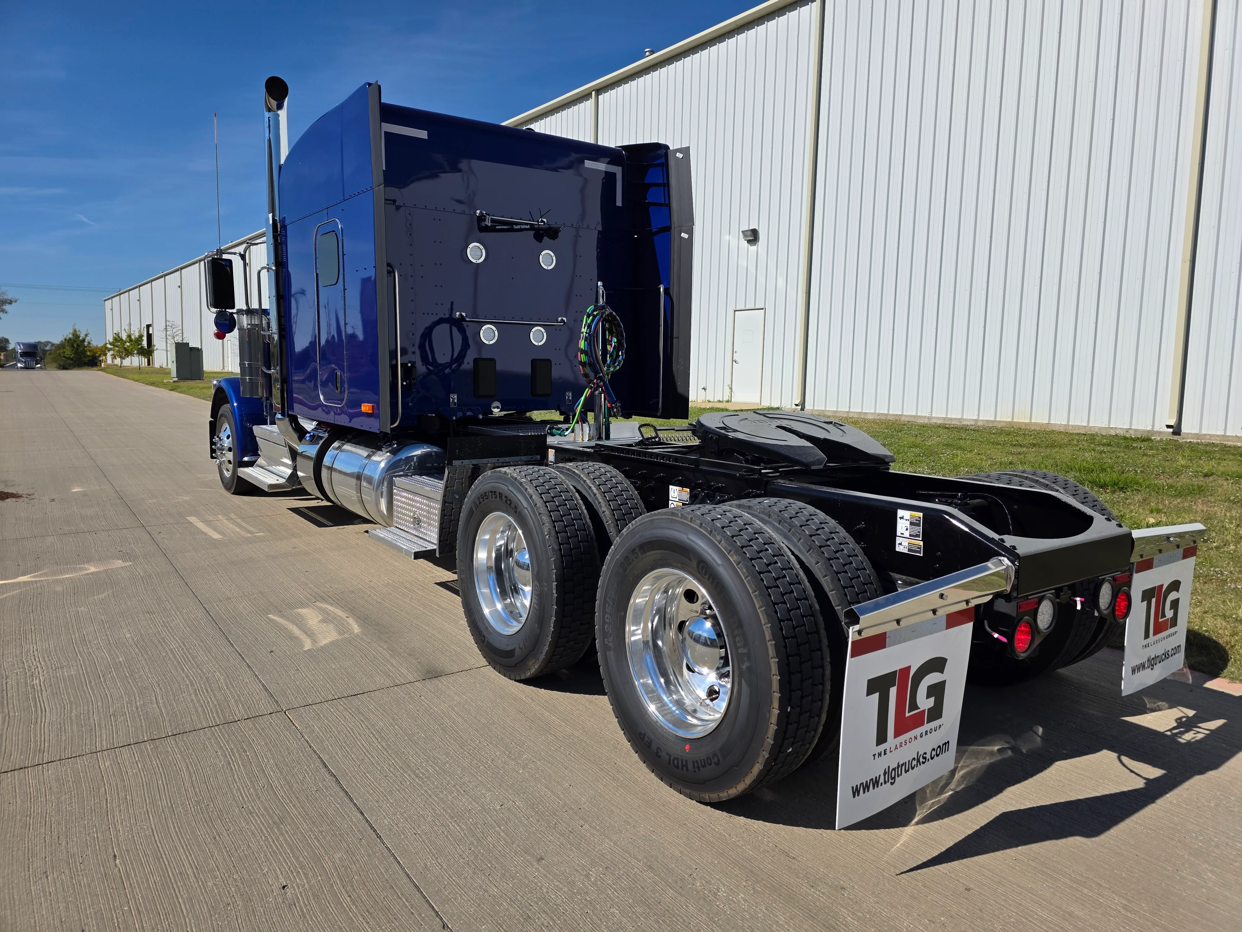2026 Peterbilt 589 in Evansville, IN — photo 3