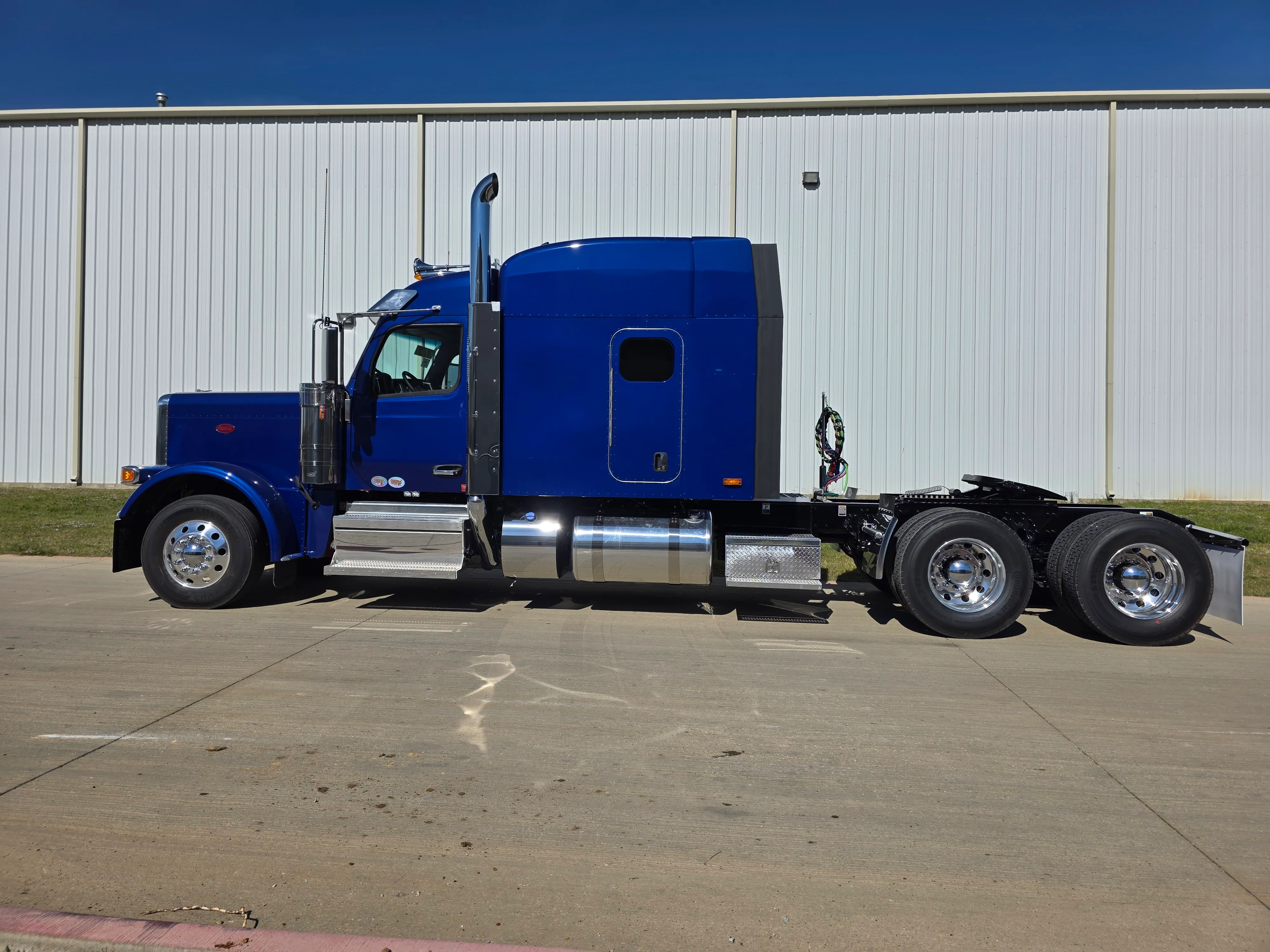 2026 Peterbilt 589 in Evansville, IN — photo 2