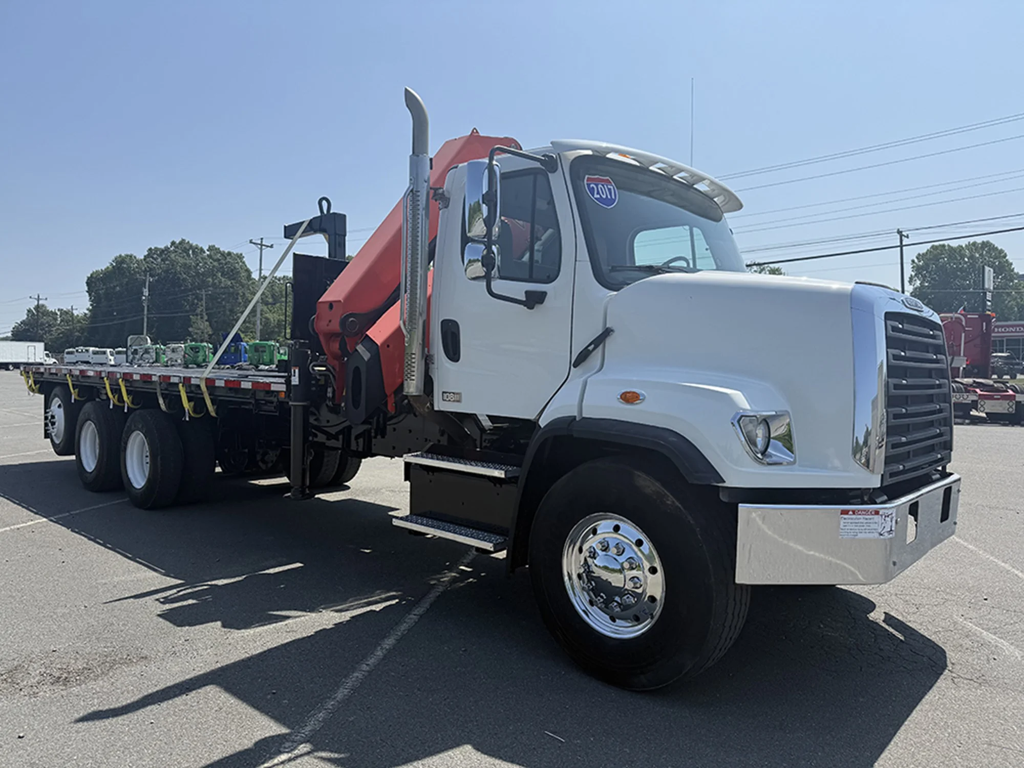 2017 Freightliner 108SD in Weyers Cave, VA — photo 2