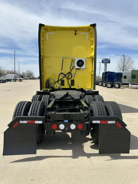 2021 Kenworth T680 - image 5