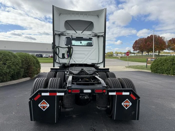 2026 International LT - image 17